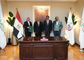 توقيع بروتوكولي تعاون بين البنك الأهلي وجمعيته الخيرية مع الصحة