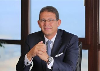 «QNB»: البنك المركزي لم يضع حدودًا للسحب النقدي من العملات الأجنبية وترك الأمر للبنوك