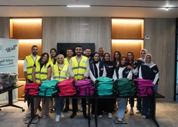 تعاون بين ” الجود” و” أمان القابضة ”  لتجهيز الشنط والأدوات المدرسية للطلاب المستحقين