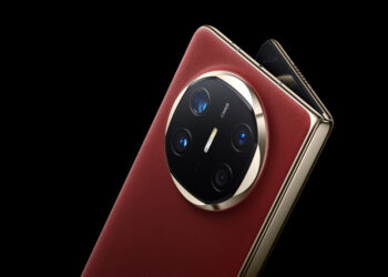 ما وراء الطية: هاتف HUAWEI Mate X6 يجمع بين الطي والمتانة بمستويات جديدة 5 ما وراء الطية: هاتف HUAWEI Mate X6 يجمع بين الطي والمتانة بمستويات جديدة