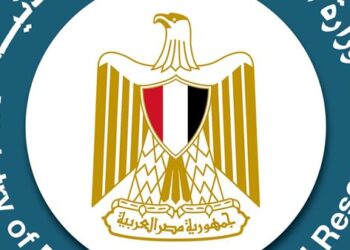وزارة البترول تنفي توقف شركة إيني عن العمل في حقل ظهر 2 وزارة البترول تنفي توقف شركة إيني عن العمل في حقل ظهر