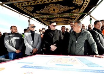 وزير الإسكان يتفقد مشروعات المدينة التراثية والمرافق الرئيسية لـ”الداون تاون” بالعلمين الجديدة