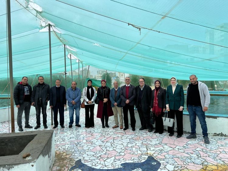 زيارة وفد الجامعة إلى المفرخ السمكي بالإسكندرية