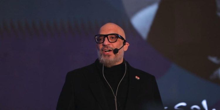 بين الرقمنة ومحاولات الإفشال.. كيف أعادت منصة مصر العقارية صياغة علاقة المطور بالعميل؟ 1 بين الرقمنة ومحاولات الإفشال.. كيف أعادت منصة مصر العقارية صياغة علاقة المطور بالعميل؟